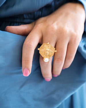 Pearl Bee Ring