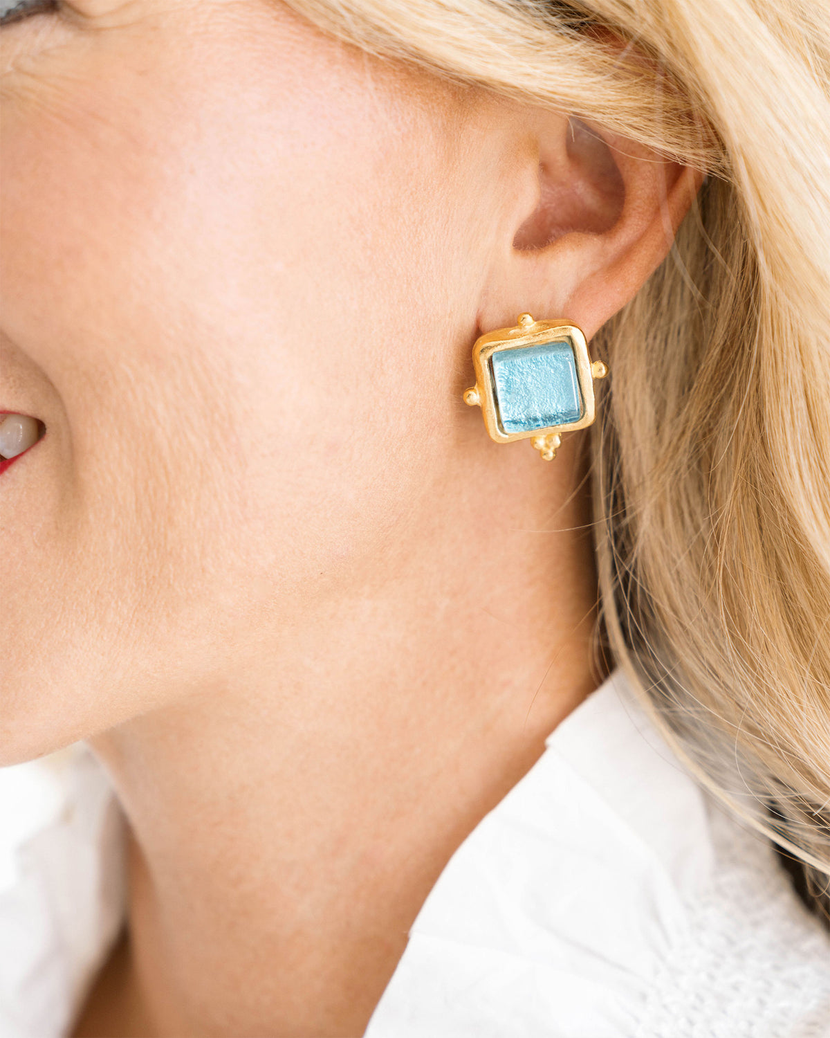 Glacier Blue + Post Back