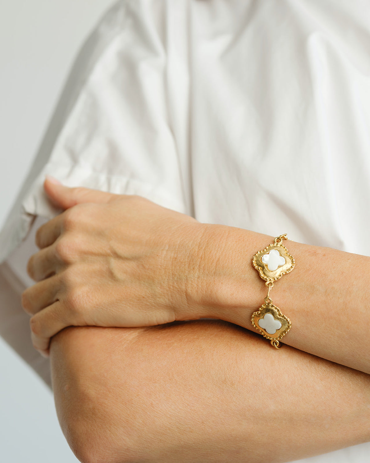 Camellia Clover Linked Bracelet