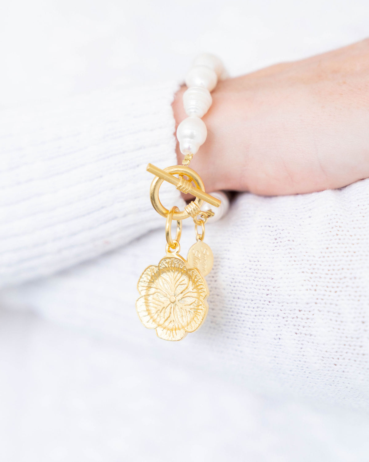 Cabbageware Pearl Bracelet