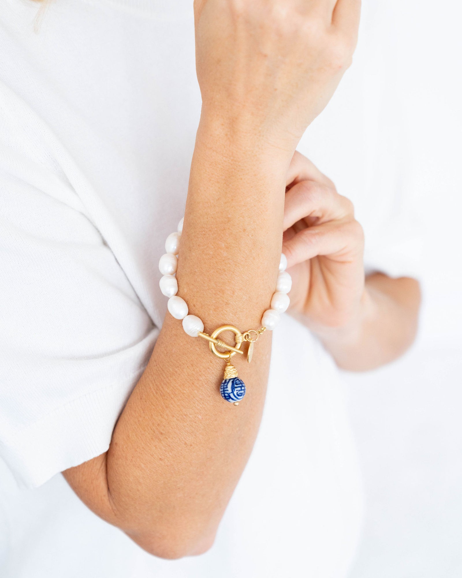 Blue & White Pearl Bracelet