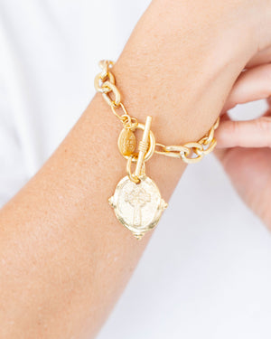 Cross Intaglio Toggle Bracelet