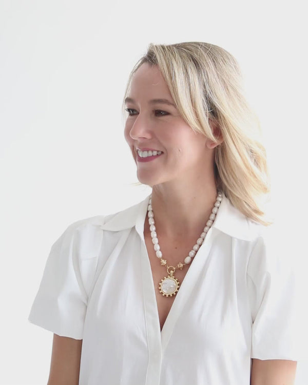 Mother of Pearl Bee Pearl Necklace